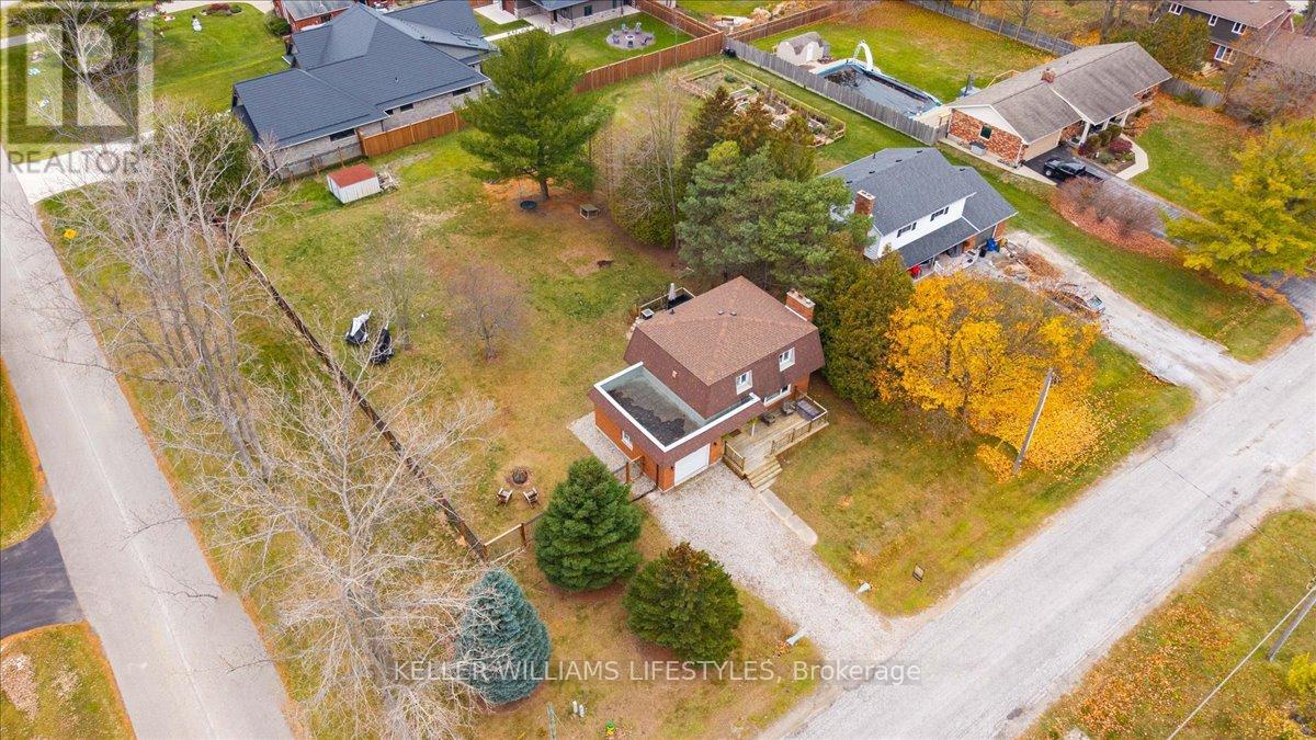 6925 Francis Street, Plympton-Wyoming, Ontario  N0N 1E0 - Photo 41 - X12566012