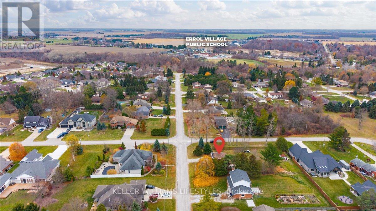 6925 Francis Street, Plympton-Wyoming, Ontario  N0N 1E0 - Photo 44 - X12566012