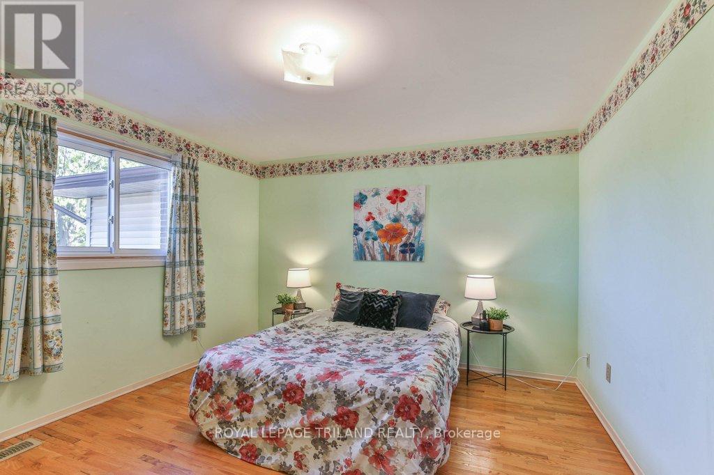 206 Admiral Drive, London East, Ontario  N5V 1H8 - Photo 24 - X12566052