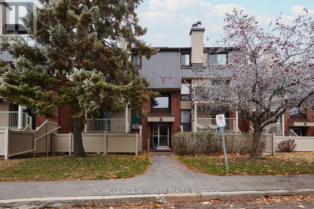 #6 - 20 SWEETBRIAR CIRCLE, Ottawa, Ontario