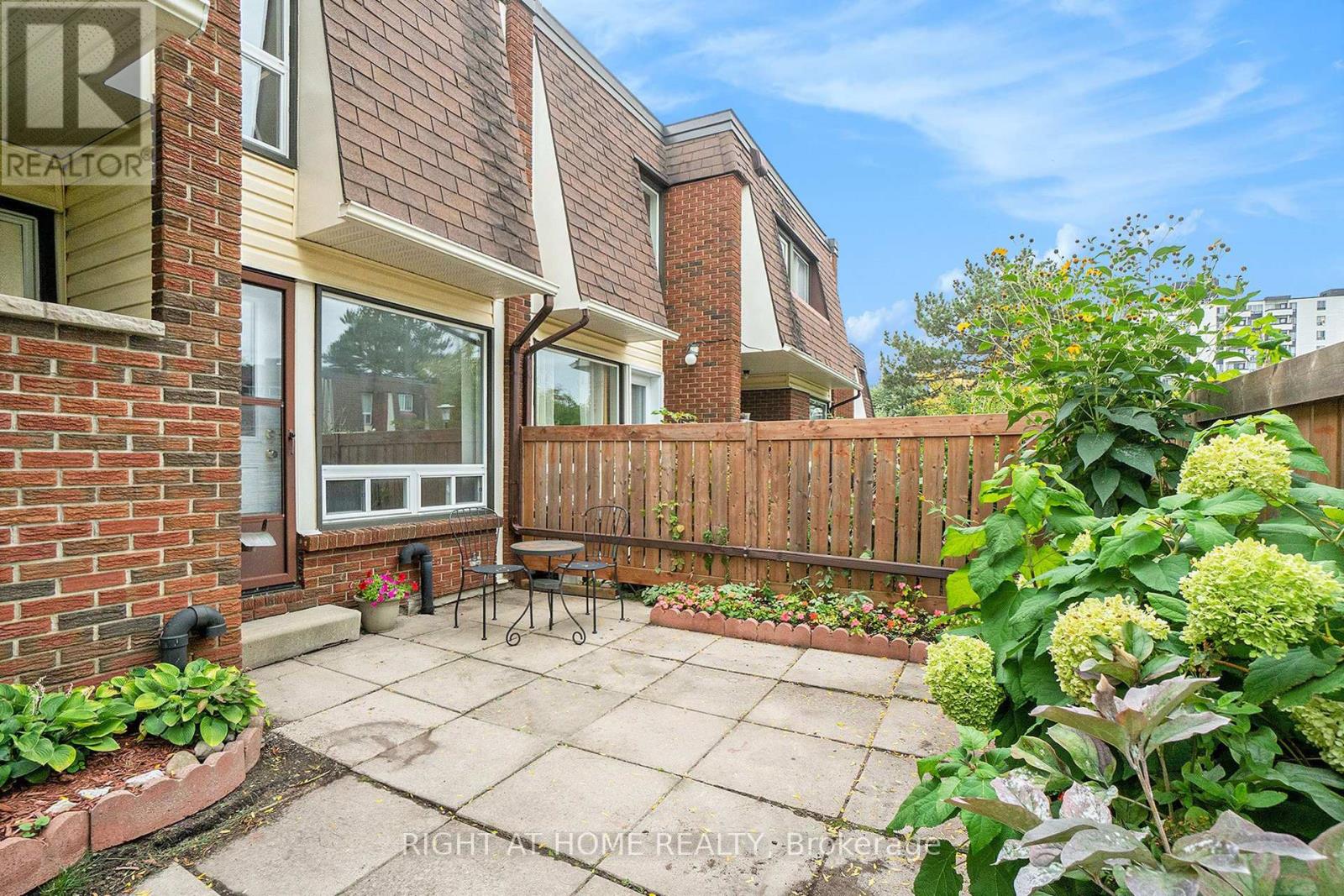 59 - 2939 Fairlea Crescent, Ottawa, Ontario  K1V 9A5 - Photo 2 - X12566038