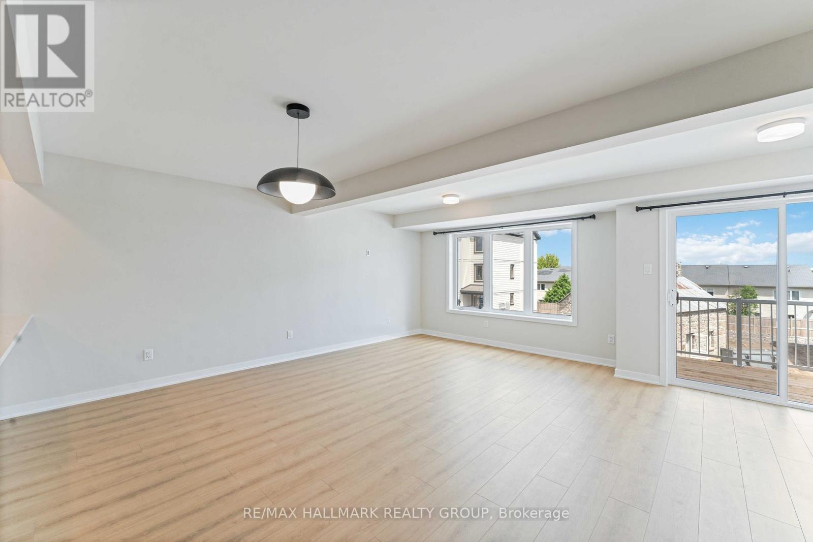 757 Kinstead Private, Ottawa, Ontario  K2S 3B3 - Photo 6 - X12566080