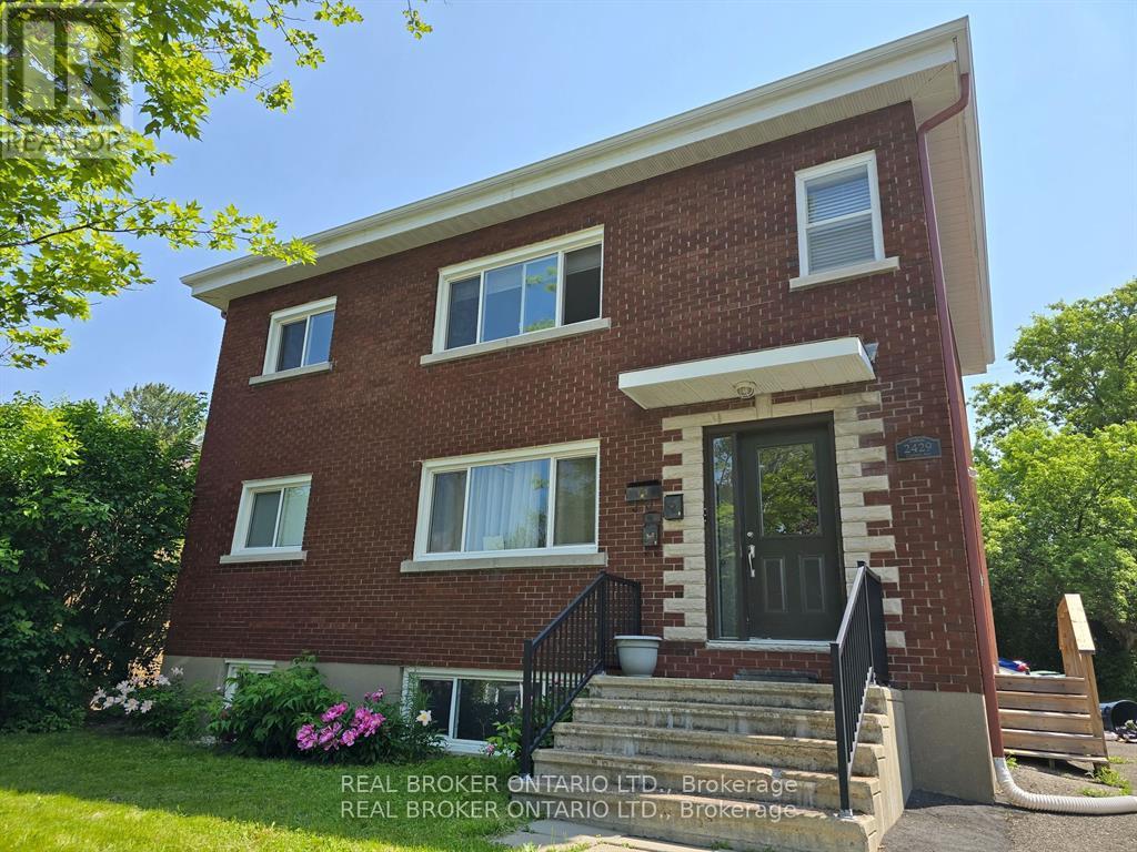 3 - 2429 Carlsen Avenue, Ottawa, Ontario  K1V 8E9 - Photo 2 - X12566196