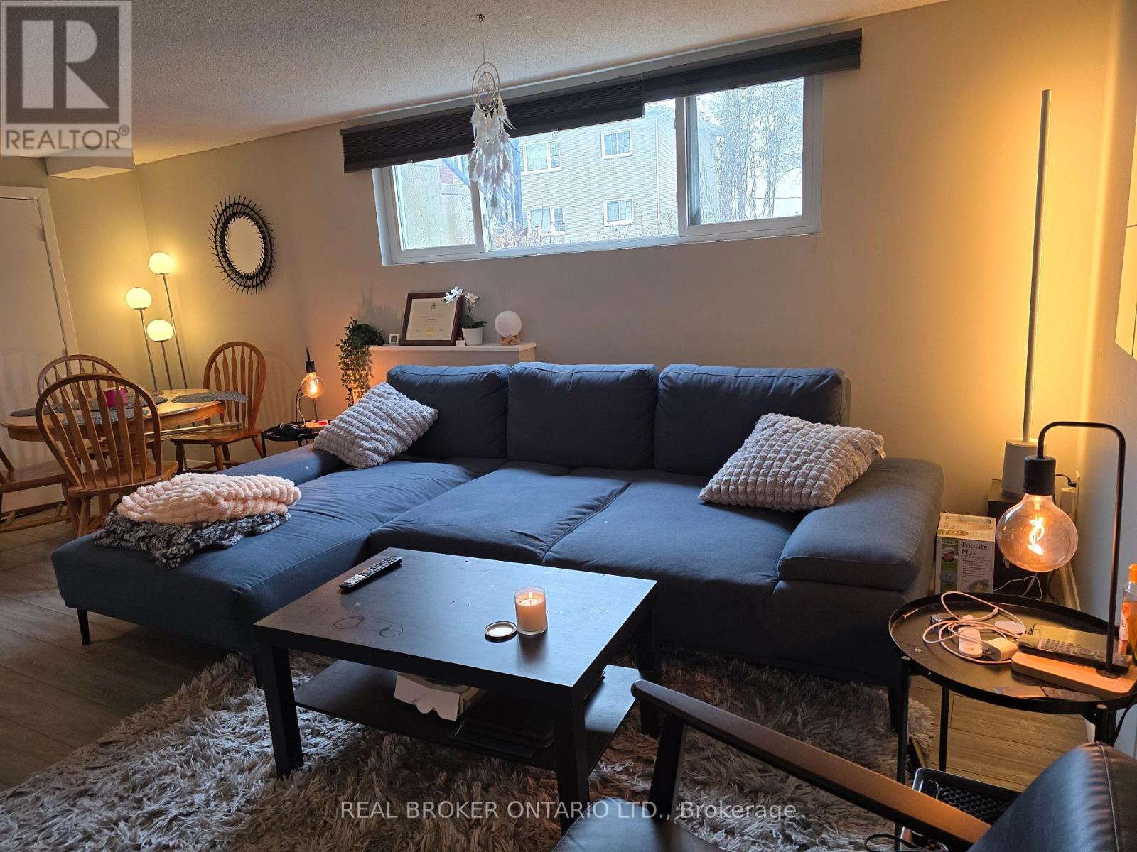 3 - 2429 Carlsen Avenue, Ottawa, Ontario  K1V 8E9 - Photo 4 - X12566196