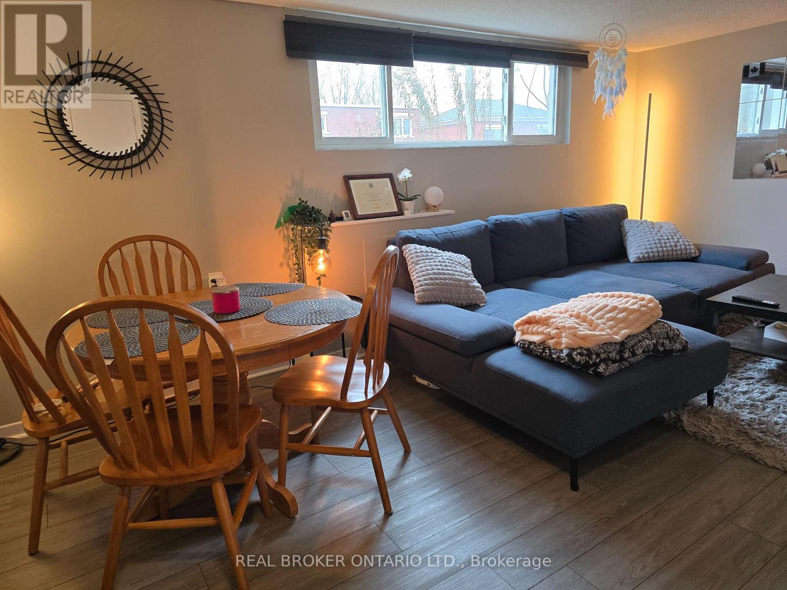 3 - 2429 Carlsen Avenue, Ottawa, Ontario  K1V 8E9 - Photo 7 - X12566196