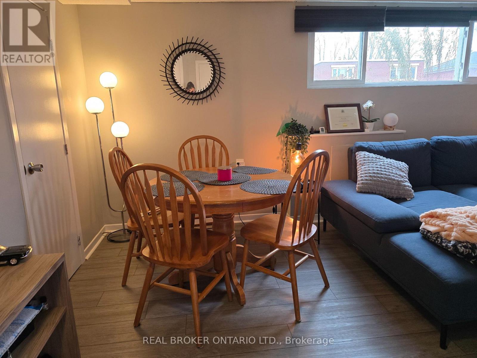 3 - 2429 Carlsen Avenue, Ottawa, Ontario  K1V 8E9 - Photo 8 - X12566196