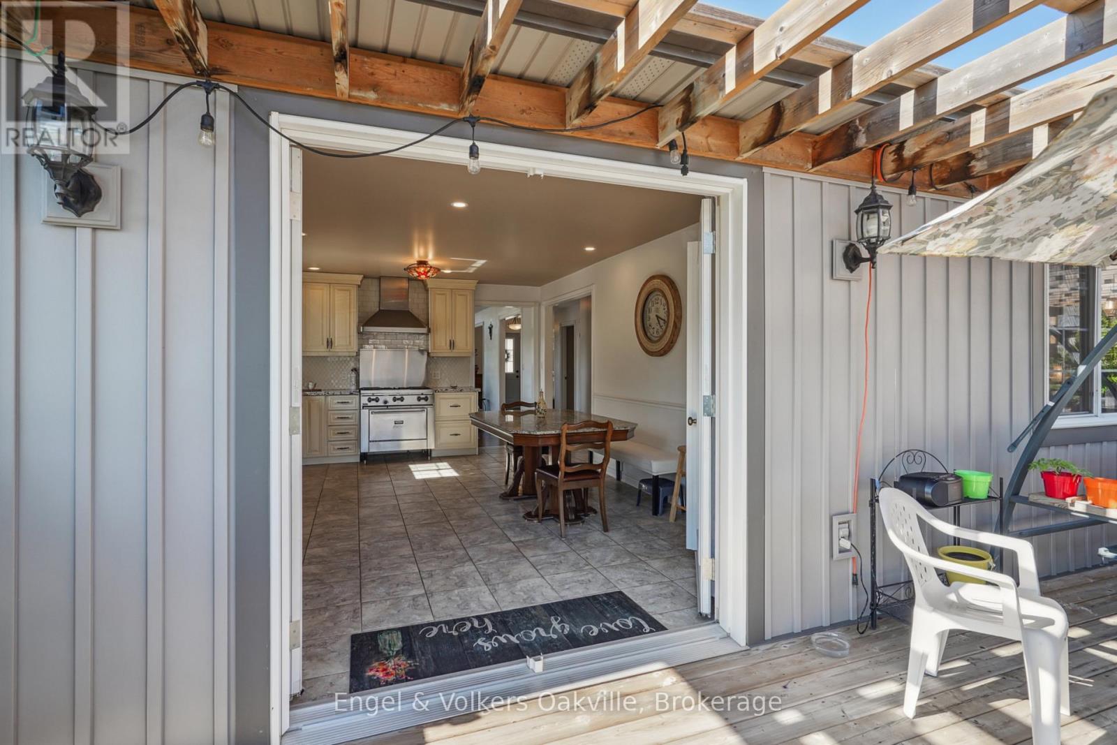 339 Wellbrook Avenue, Welland, Ontario  L3C 7N3 - Photo 11 - X12566054