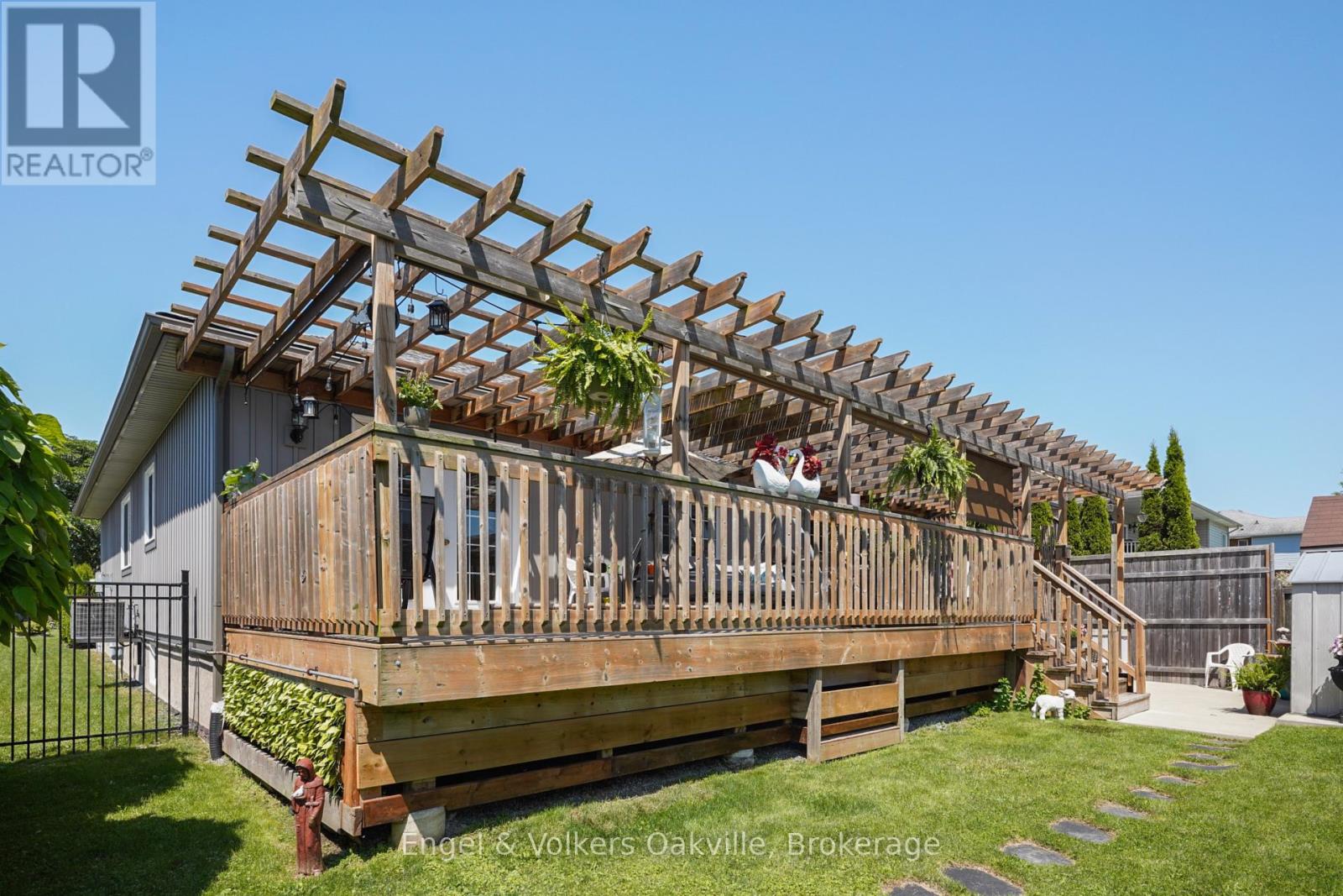 339 Wellbrook Avenue, Welland, Ontario  L3C 7N3 - Photo 20 - X12566054