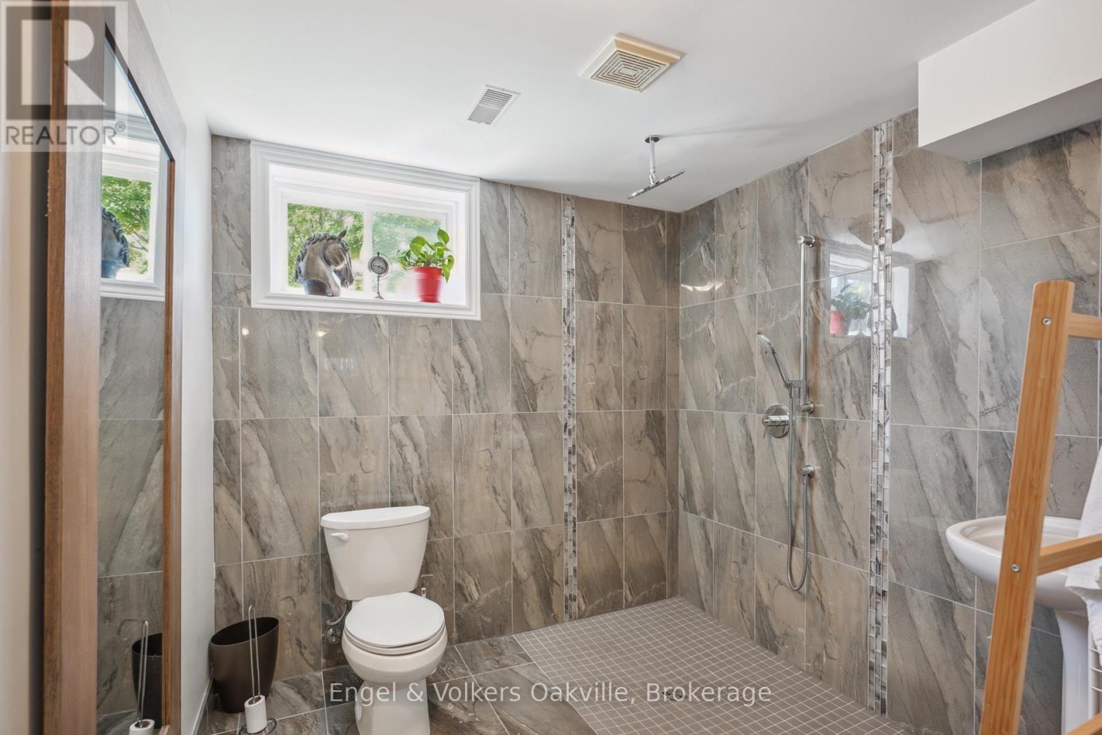 339 Wellbrook Avenue, Welland, Ontario  L3C 7N3 - Photo 30 - X12566054