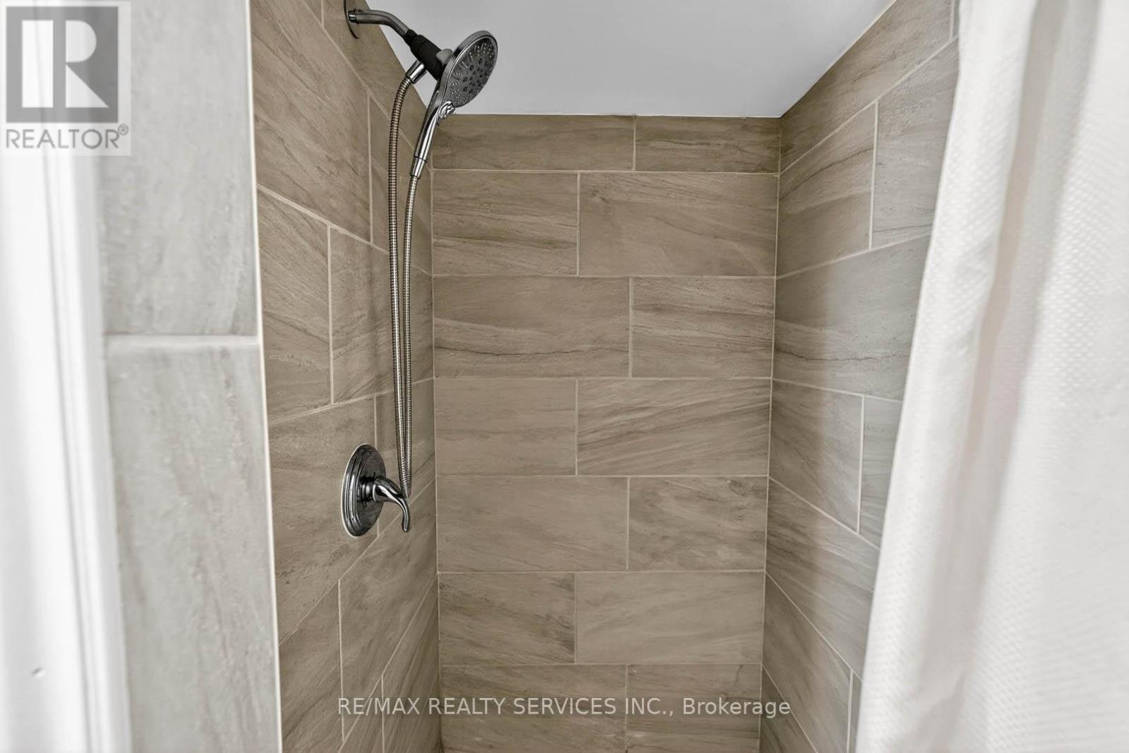 249 Berry Street, Shelburne, Ontario  L0N 1S2 - Photo 37 - X12565834