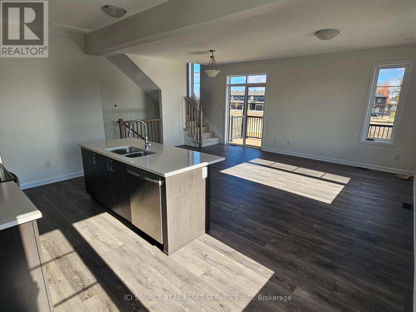 340 Raheen Court, Ottawa, Ontario  K2C 3H2 - Photo 13 - X12565838