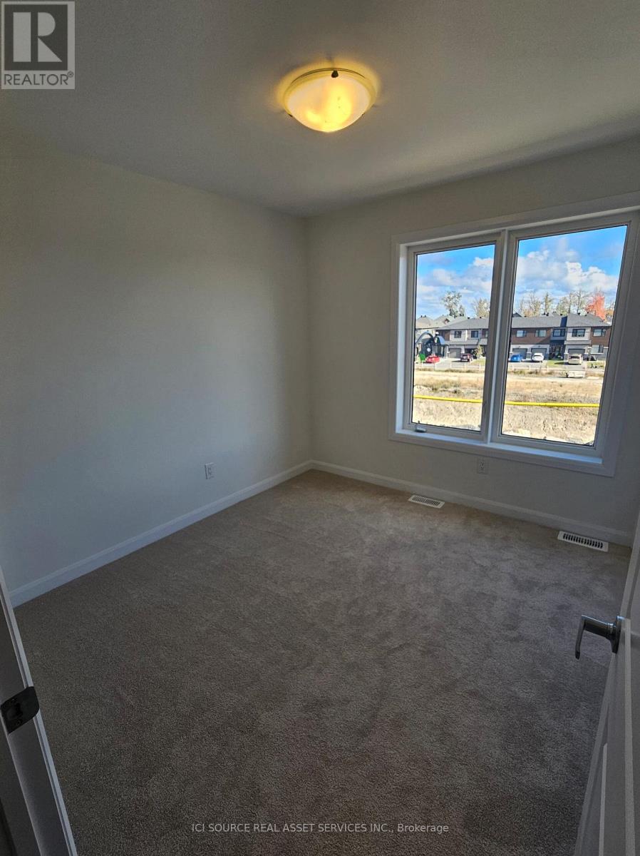 340 Raheen Court, Ottawa, Ontario  K2C 3H2 - Photo 24 - X12565838