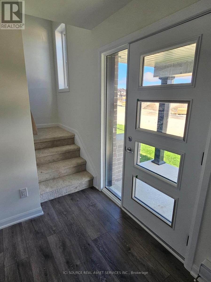 340 Raheen Court, Ottawa, Ontario  K2C 3H2 - Photo 7 - X12565838