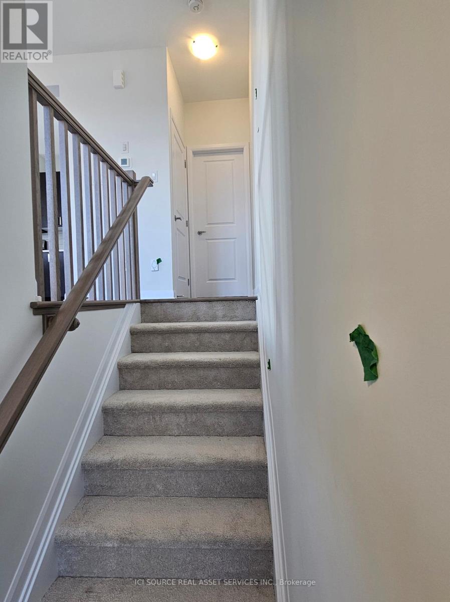 340 Raheen Court, Ottawa, Ontario  K2C 3H2 - Photo 8 - X12565838