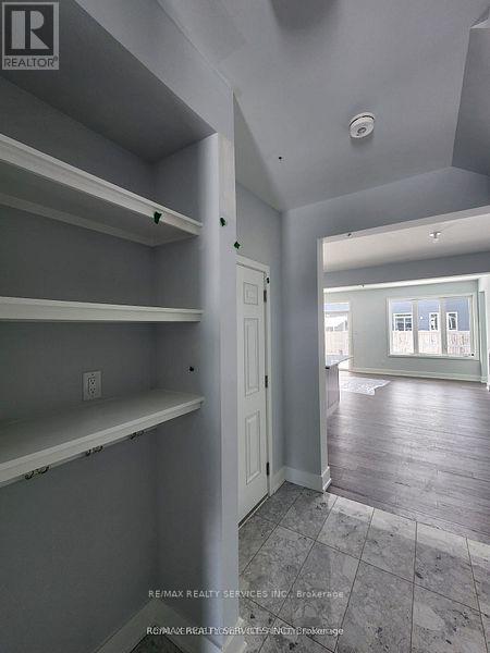 726 Rouncey Road, Ottawa, Ontario  K2S 1B6 - Photo 7 - X12565850