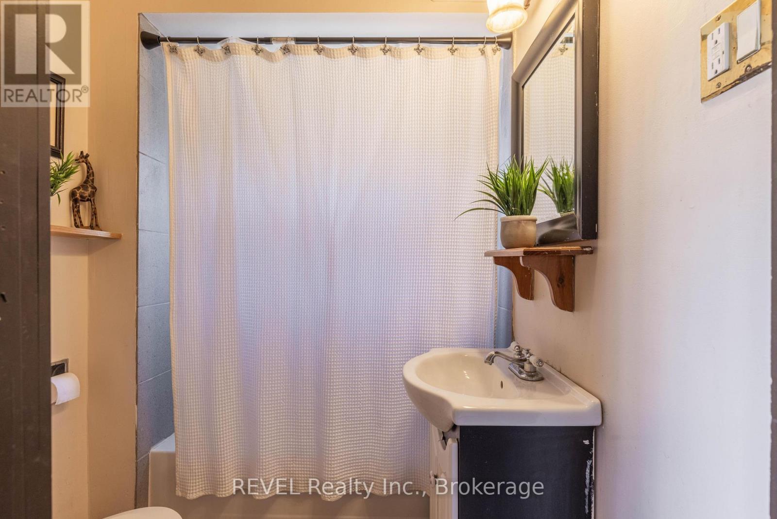 6133 Prospect Street, Niagara Falls, Ontario  L2G 1G9 - Photo 16 - X12566008