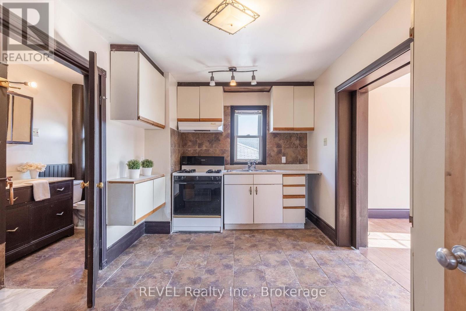 6133 Prospect Street, Niagara Falls, Ontario  L2G 1G9 - Photo 19 - X12566008