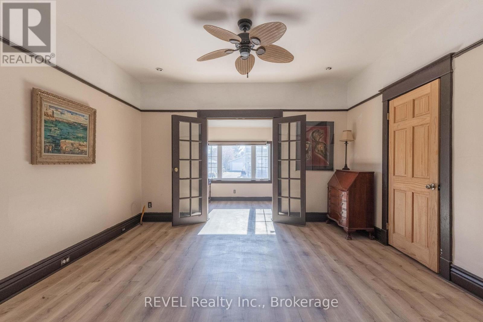 6133 Prospect Street, Niagara Falls, Ontario  L2G 1G9 - Photo 6 - X12566008