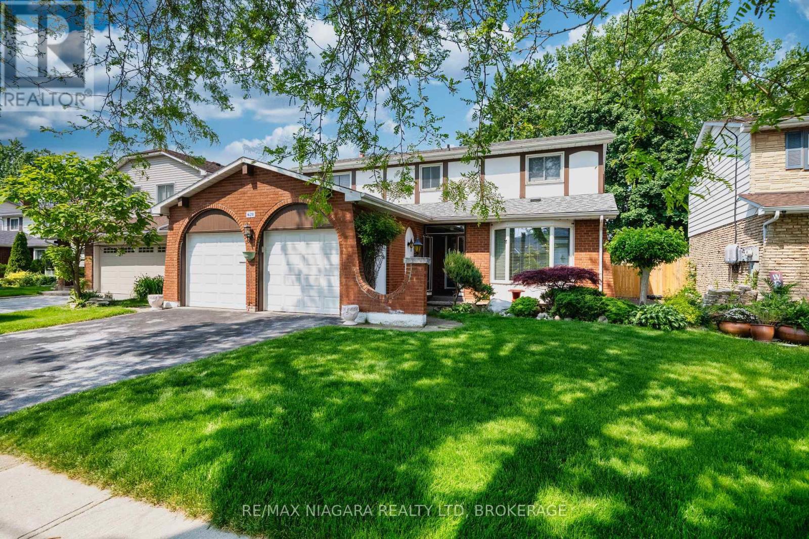 621 Lake Street, St. Catharines, Ontario  L2N 6H4 - Photo 3 - X12566078