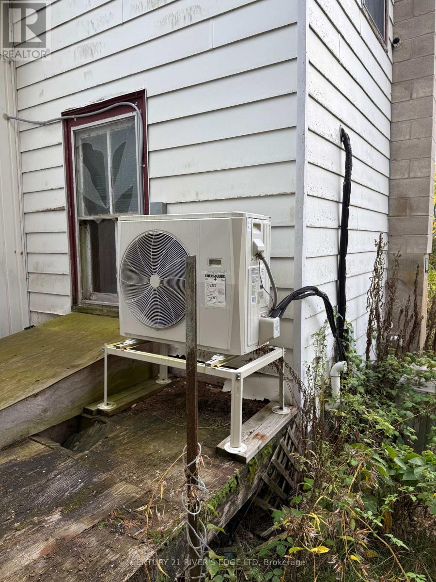 1377 Sand Bay Road, Leeds And The Thousand Islands, Ontario  K0E 1L0 - Photo 13 - X12563390