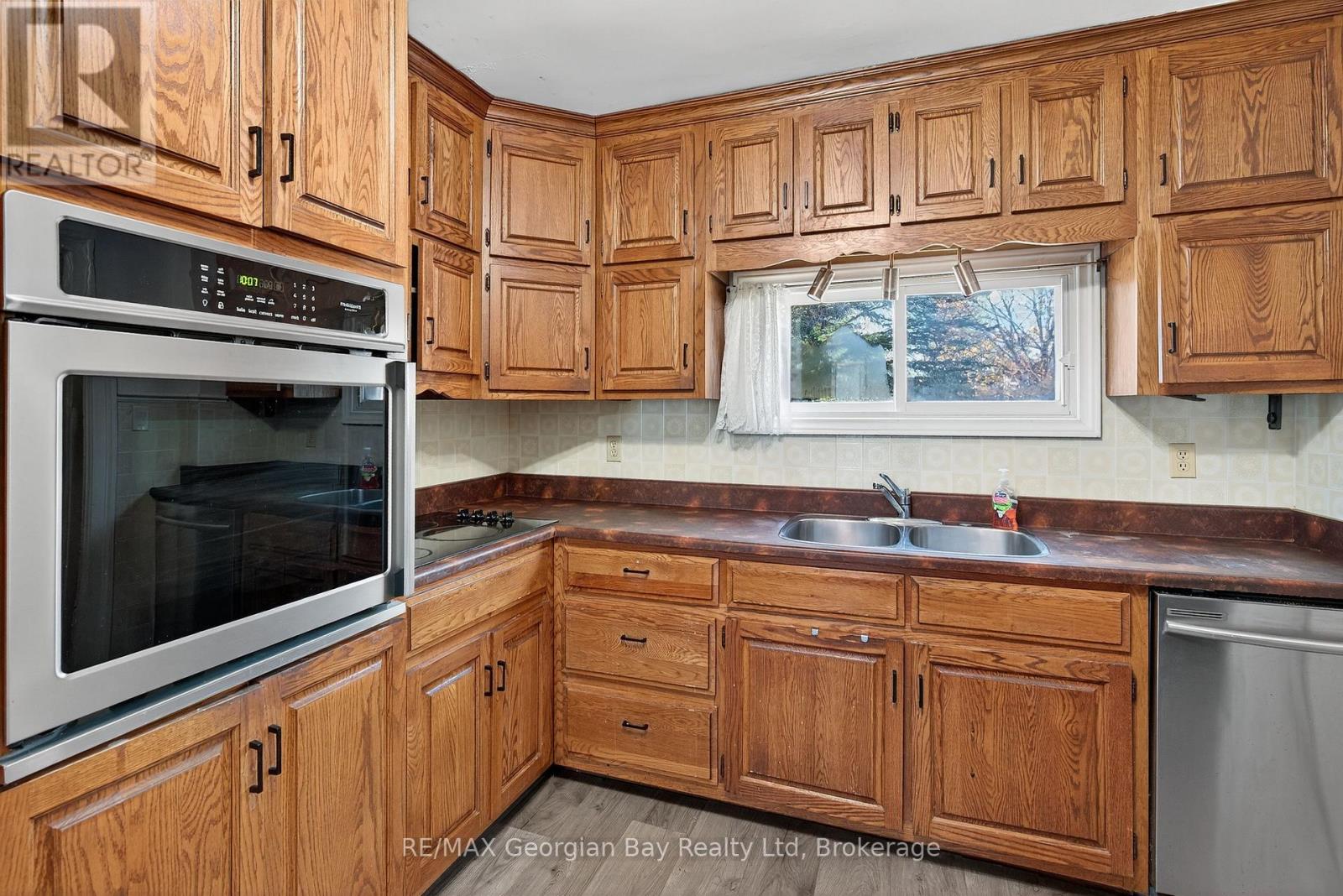 344 Manly Street, Midland, Ontario  L4R 3C9 - Photo 9 - S12565966