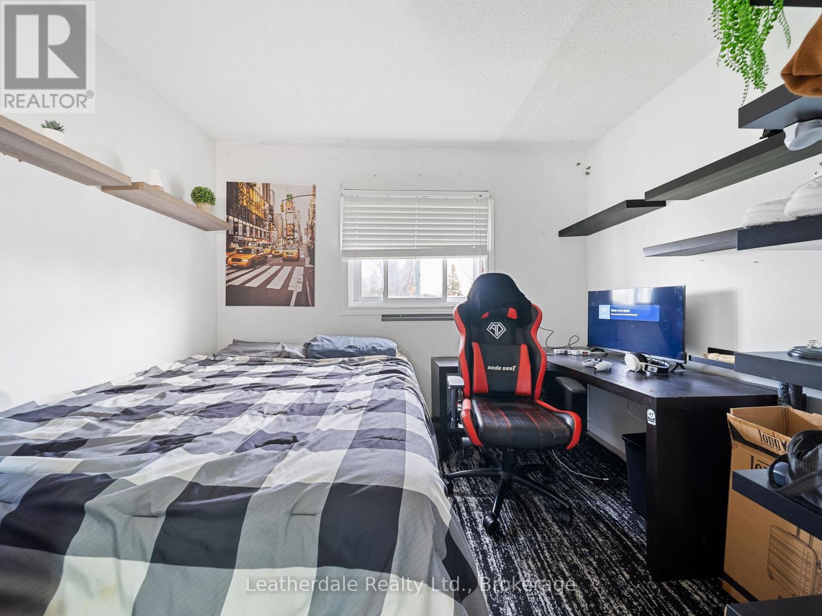 16 Preston Street, Oro-Medonte, Ontario  L0K 2G0 - Photo 19 - S12566086