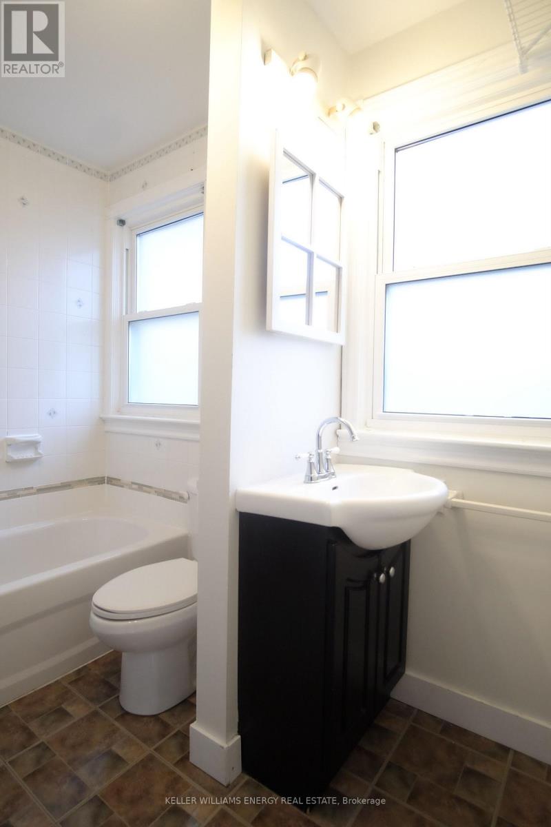 8 Lynndale Road, Toronto, Ontario  M1N 1C1 - Photo 19 - E12566114