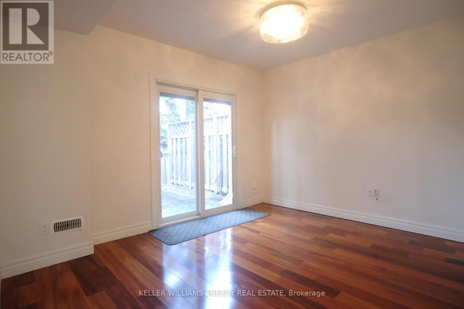 8 Lynndale Road, Toronto, Ontario  M1N 1C1 - Photo 8 - E12566114