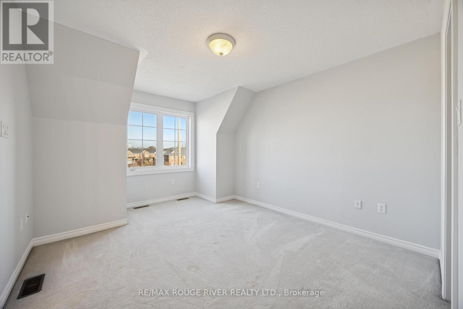 131 Kenneth Hobbs Avenue, Whitby, Ontario  L1R 0E3 - Photo 23 - E12566172