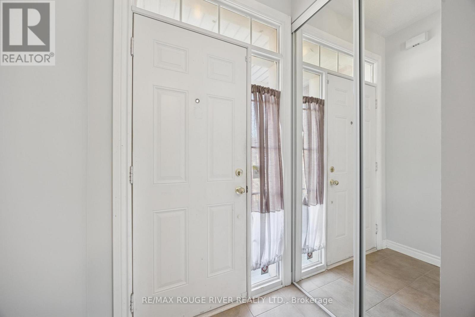 131 Kenneth Hobbs Avenue, Whitby, Ontario L1R 0E3 - Photo 4 - E12566172