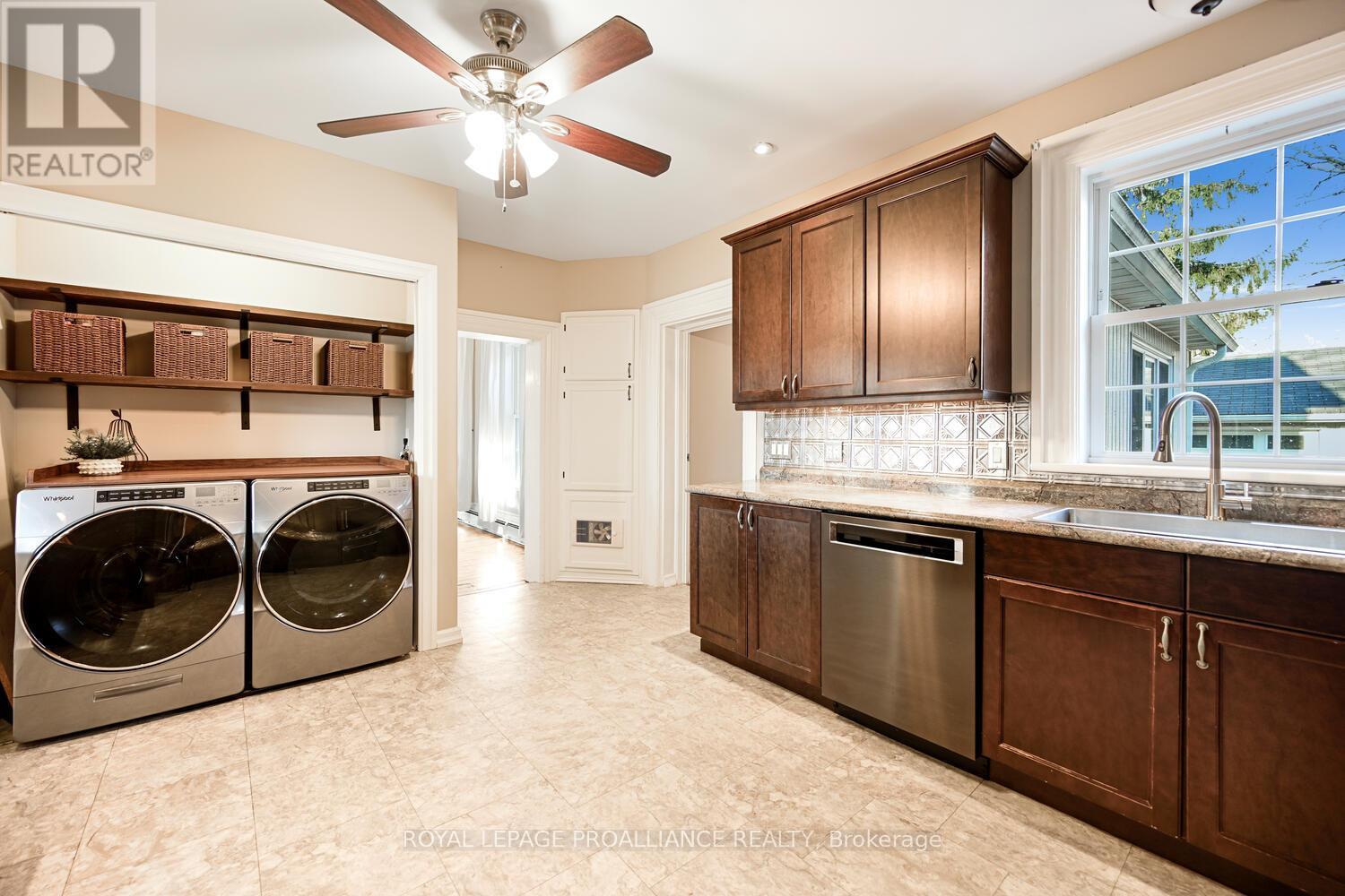 125 Park Street, Brockville, Ontario  K6V 2G8 - Photo 14 - X12566022