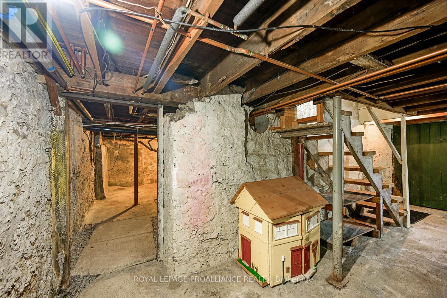 125 Park Street, Brockville, Ontario  K6V 2G8 - Photo 37 - X12566022