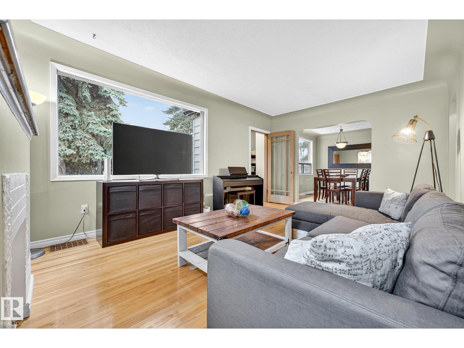 10965 139 St Nw, Edmonton, Alberta  T5M 1R3 - Photo 9 - E4466273