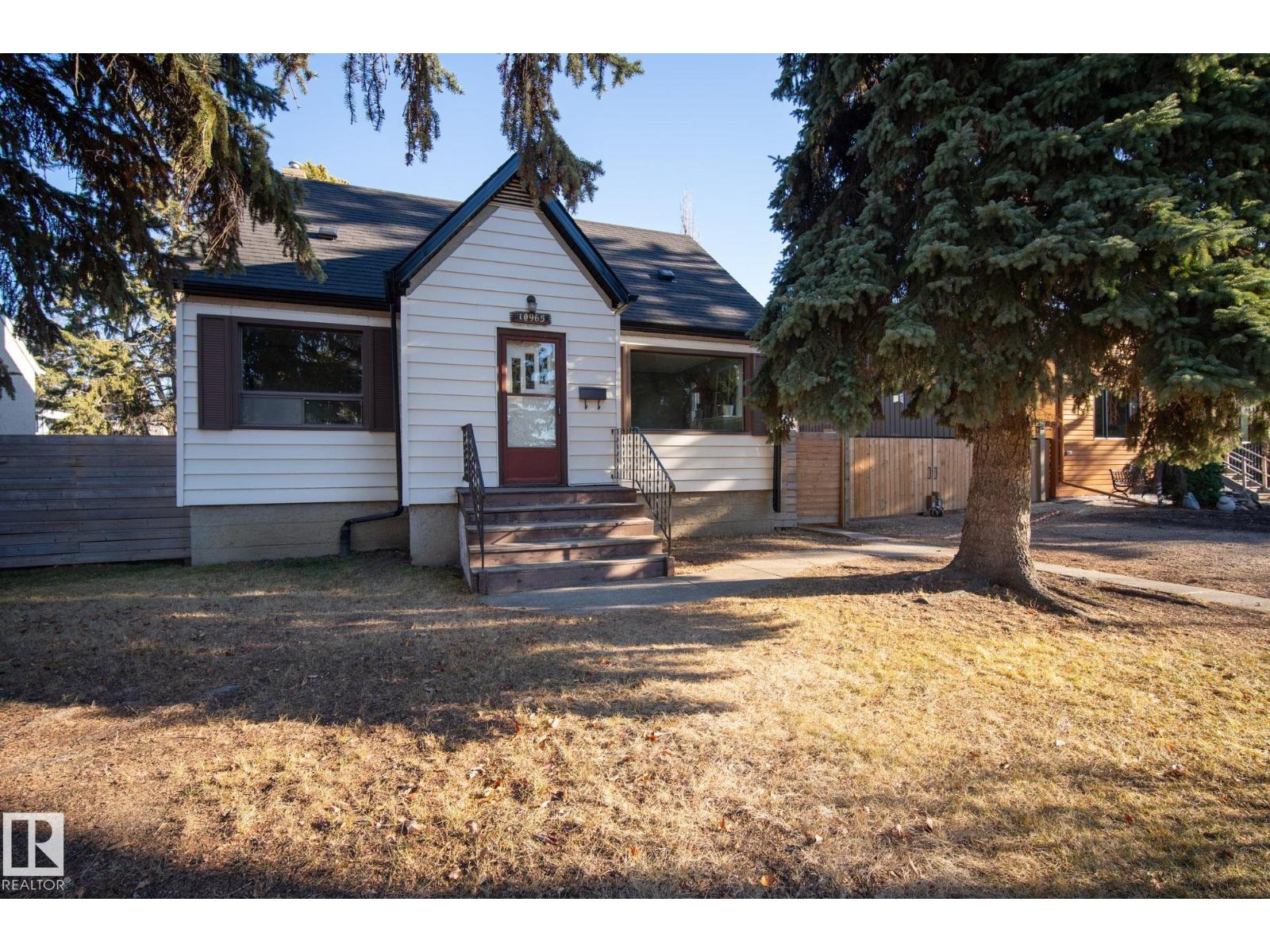 10965 139 St Nw, Edmonton, Alberta  T5M 1R3 - Photo 3 - E4466273