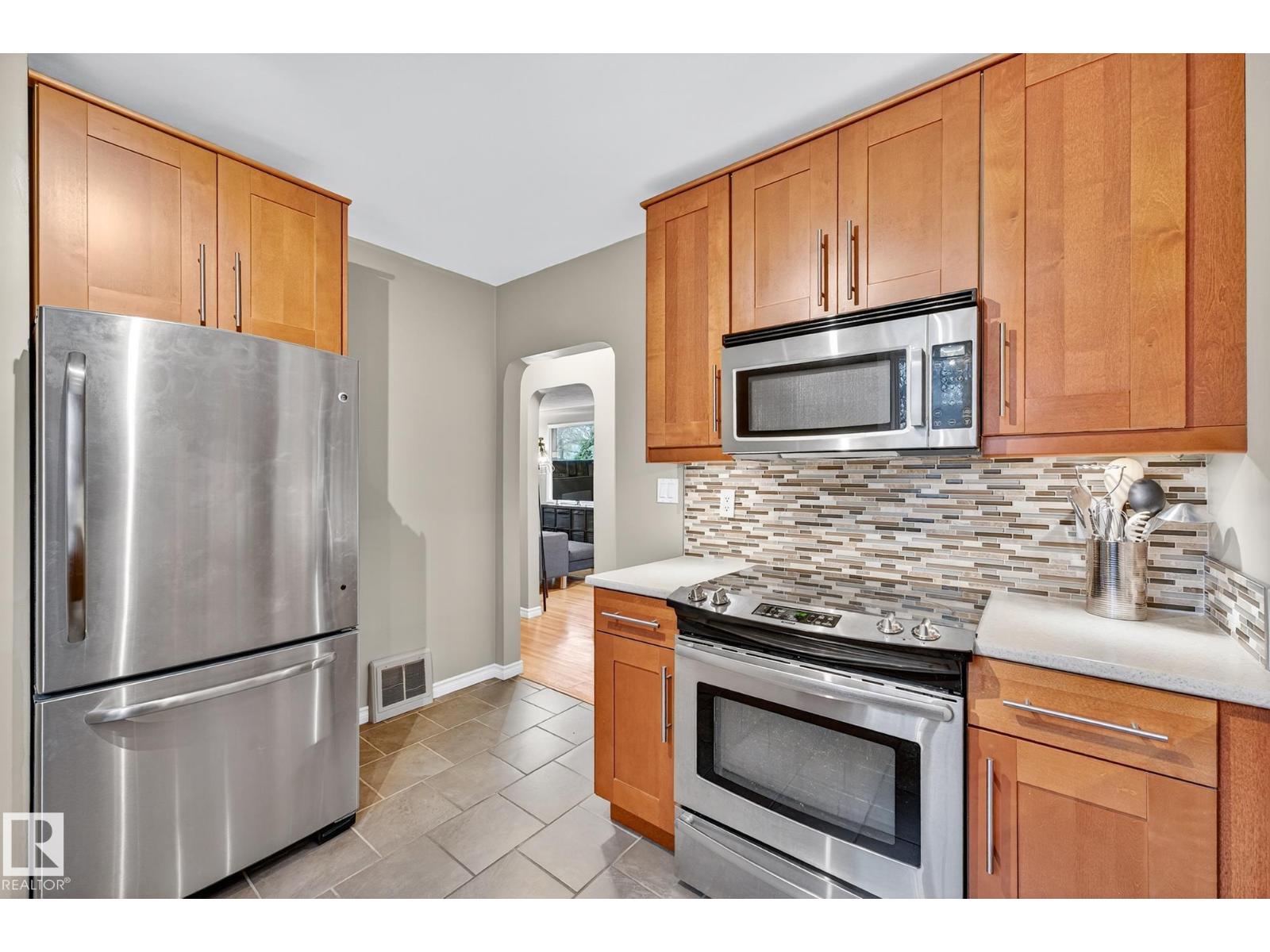 10965 139 St Nw, Edmonton, Alberta  T5M 1R3 - Photo 17 - E4466273