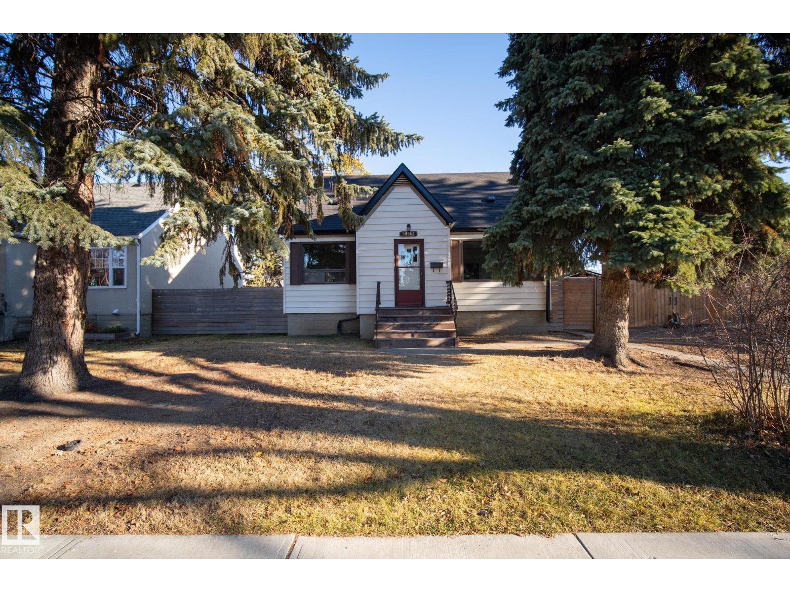 10965 139 St Nw, Edmonton, Alberta  T5M 1R3 - Photo 2 - E4466273