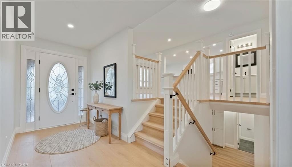 11 Marcella Crescent, Hamilton, Ontario  L8K 6E0 - Photo 6 - 40789667