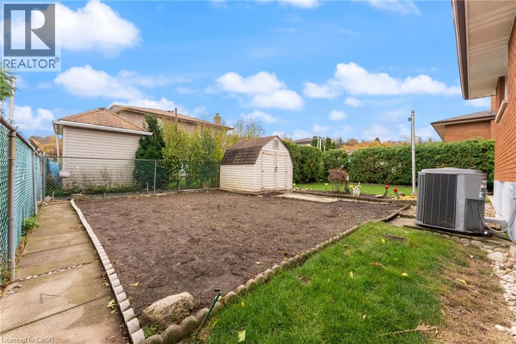 11 Marcella Crescent, Hamilton, Ontario  L8K 6E0 - Photo 29 - 40789667