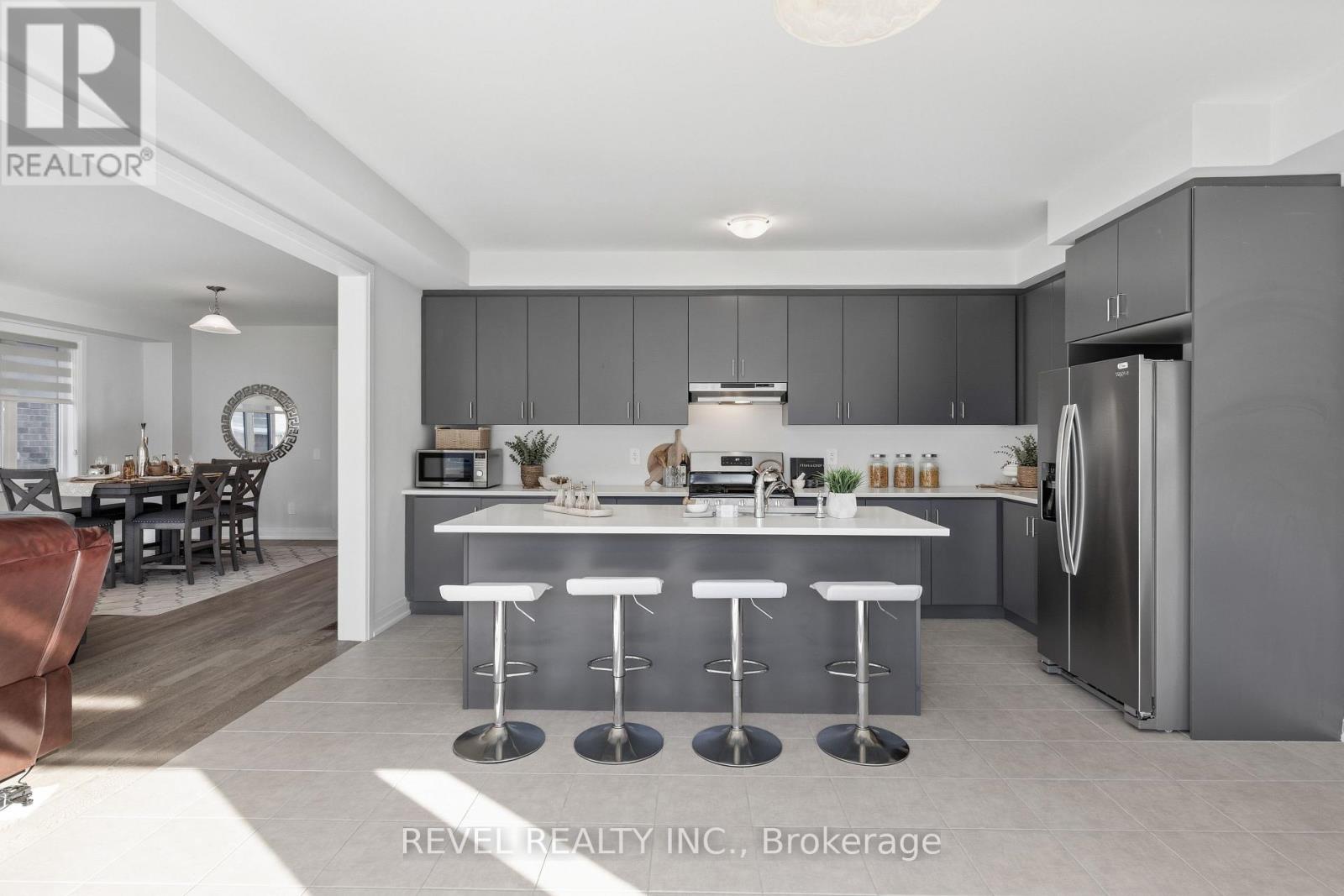 13 Corley Street, Kawartha Lakes, Ontario  K9V 6K2 - Photo 14 - X12566016