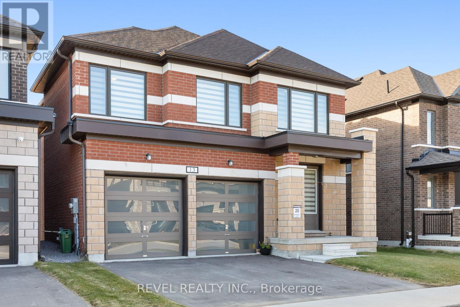 13 Corley Street, Kawartha Lakes, Ontario  K9V 6K2 - Photo 2 - X12566016