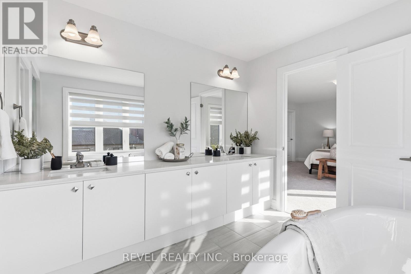 13 Corley Street, Kawartha Lakes, Ontario  K9V 6K2 - Photo 23 - X12566016