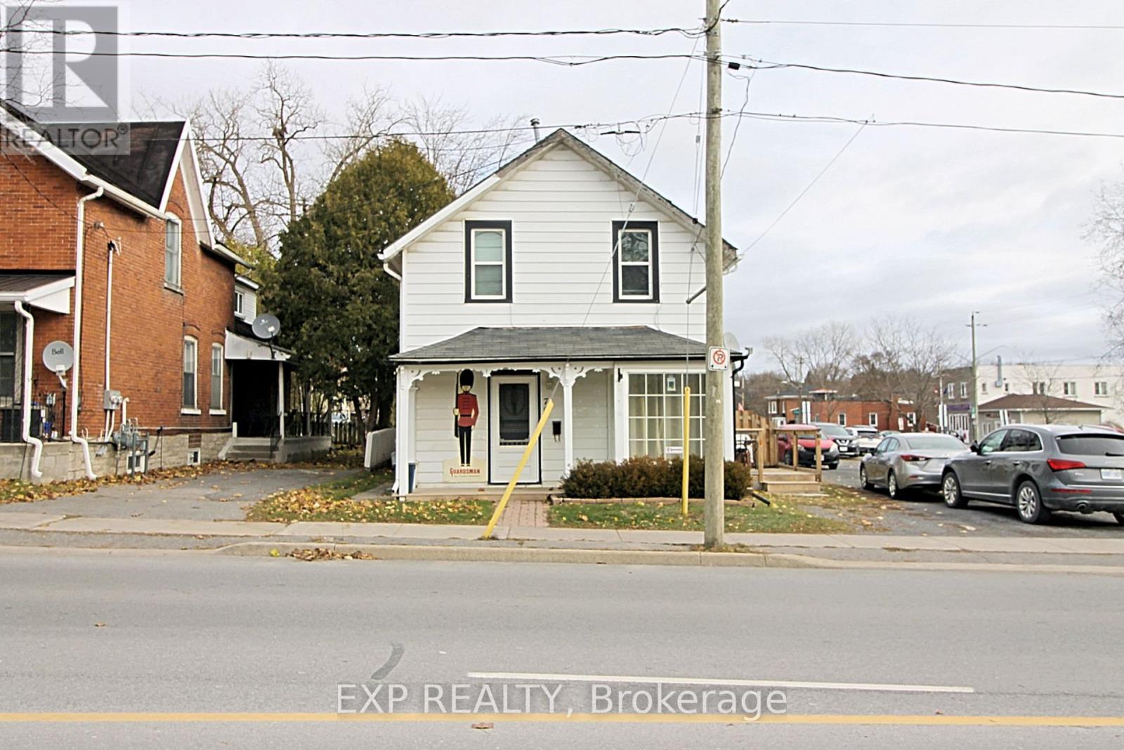 79 Centre Street N, Greater Napanee, Ontario  K7R 1N1 - Photo 2 - X12566024