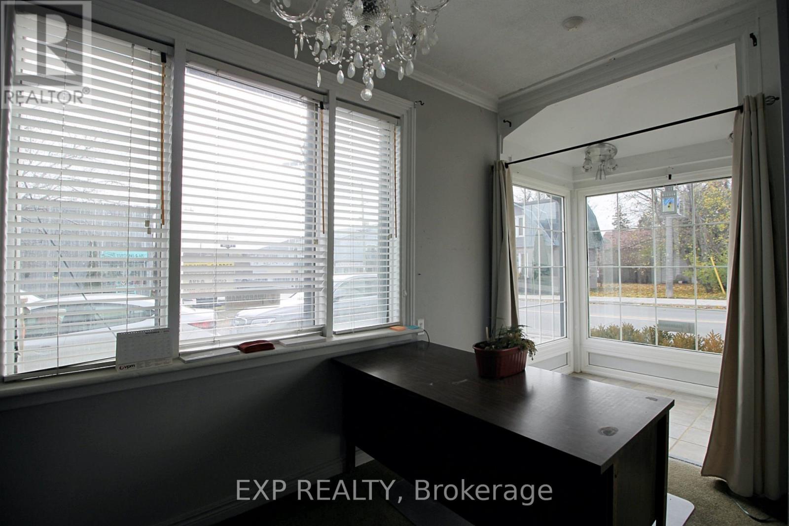 79 Centre Street N, Greater Napanee, Ontario  K7R 1N1 - Photo 6 - X12566024