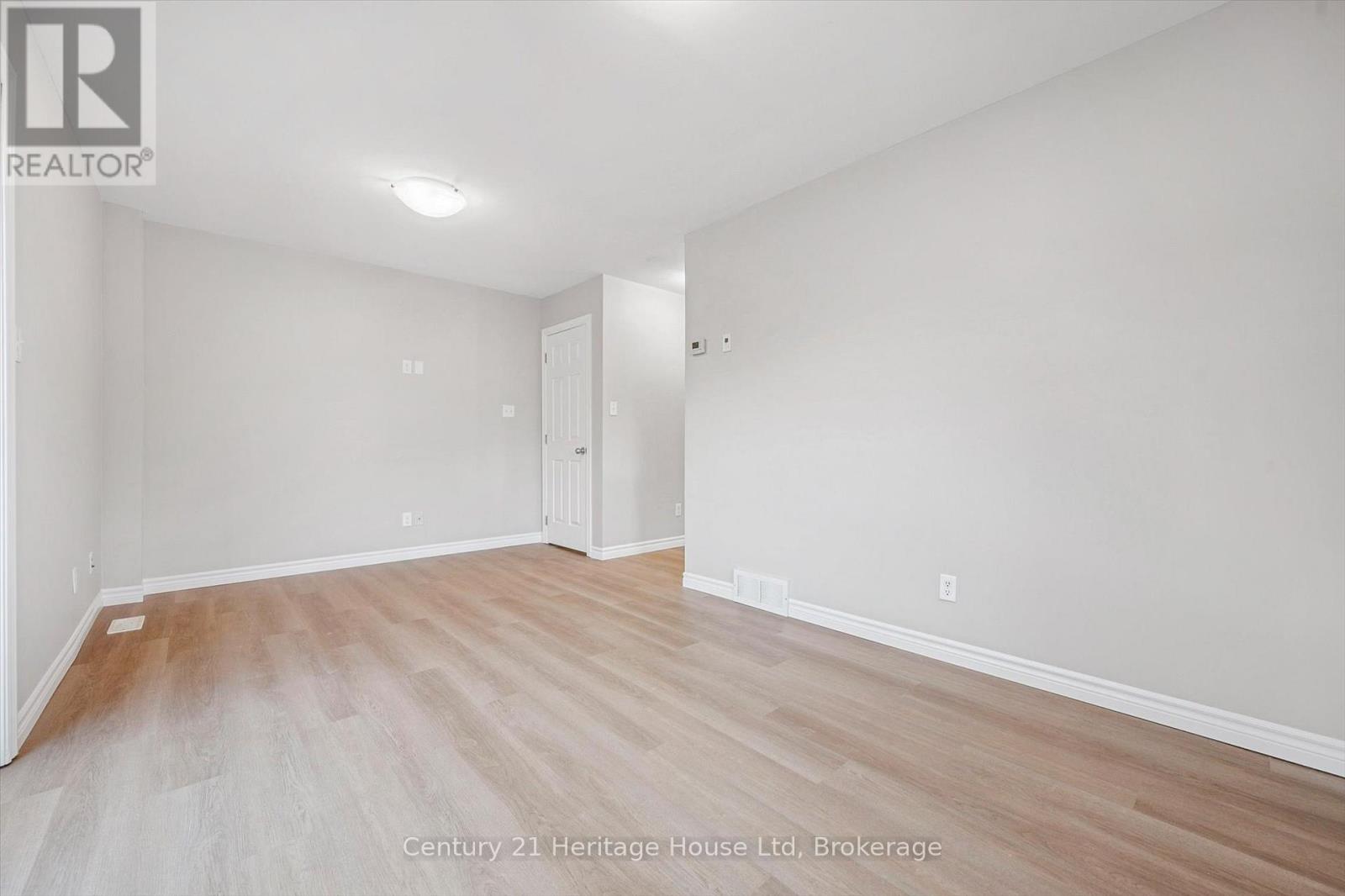 126 Forfar Street E, Centre Wellington, Ontario  N1M 1B2 - Photo 18 - X12566102