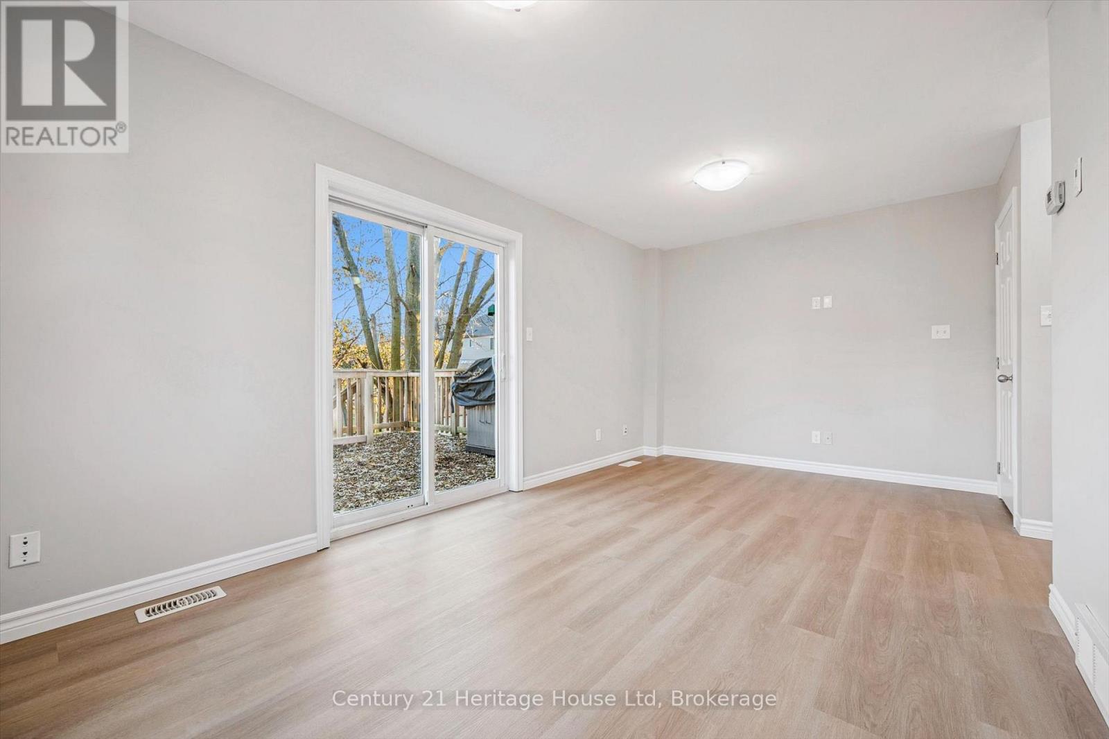 126 Forfar Street E, Centre Wellington, Ontario  N1M 1B2 - Photo 19 - X12566102