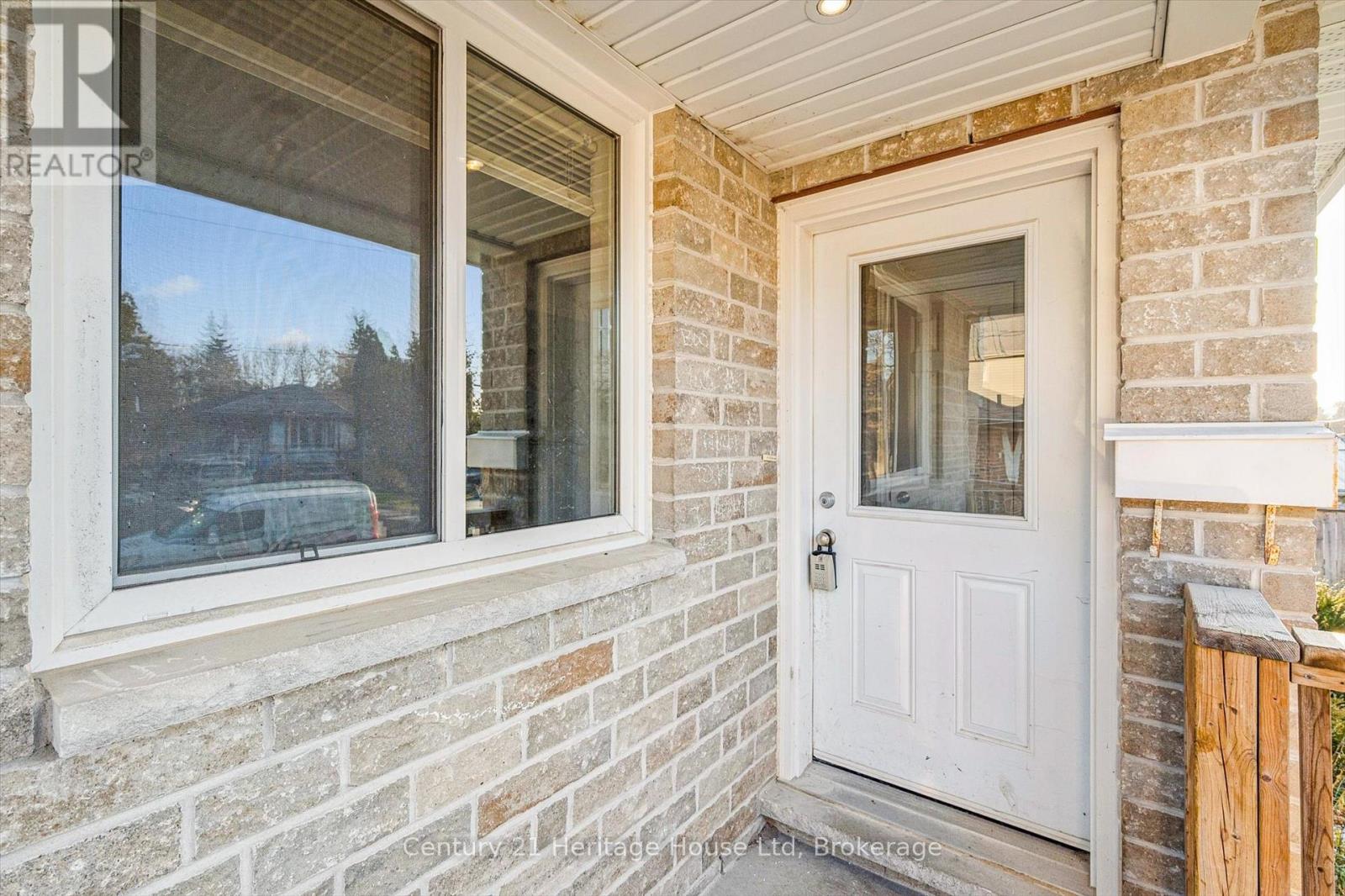 126 Forfar Street E, Centre Wellington, Ontario  N1M 1B2 - Photo 5 - X12566102