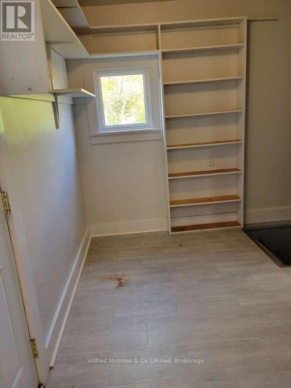 376 Lambton Street, West Grey, Ontario  N0G 1R0 - Photo 10 - X12566106