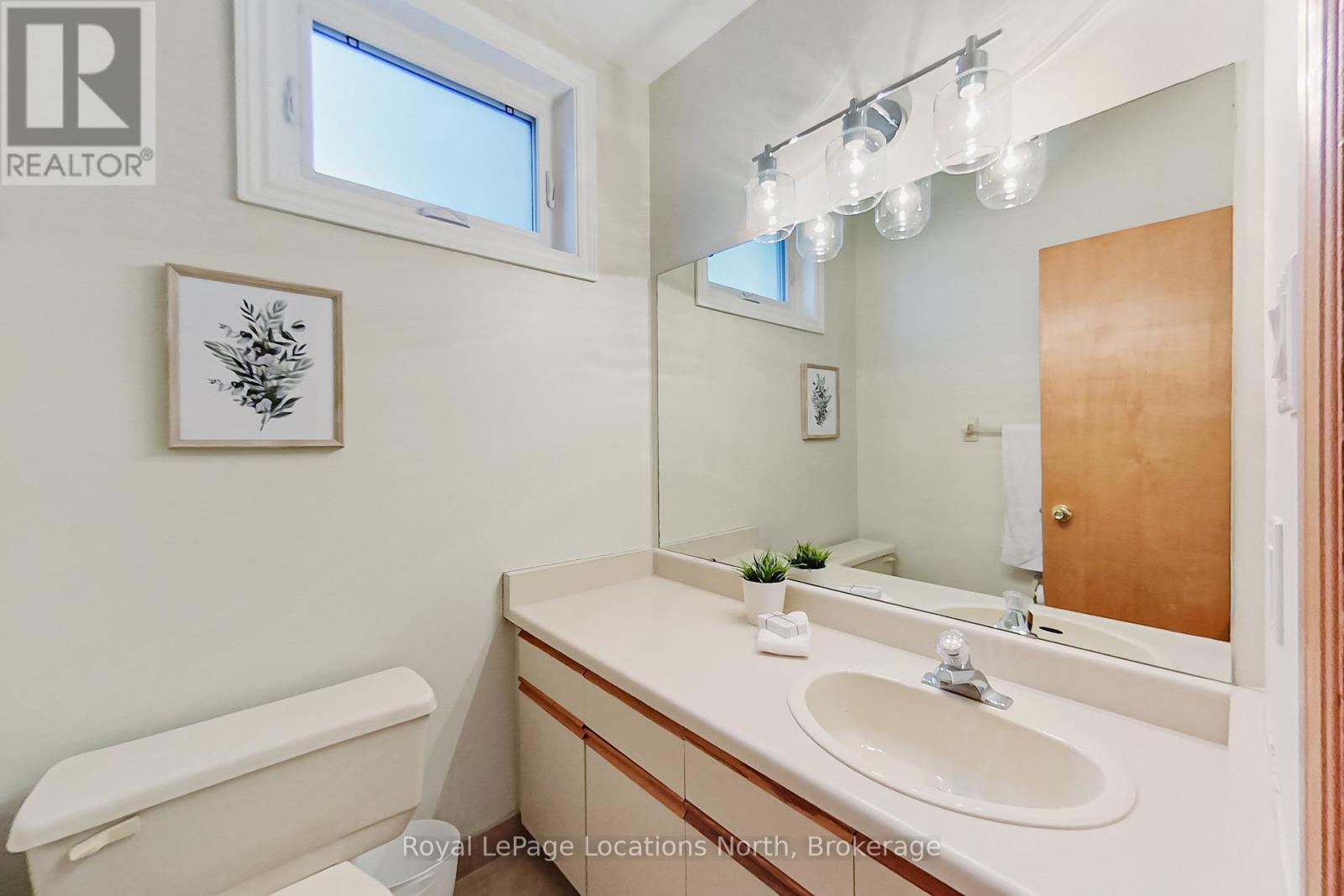 21 - 104 Kellie's Way, Blue Mountains, Ontario  L9Y 0L5 - Photo 10 - X12566144