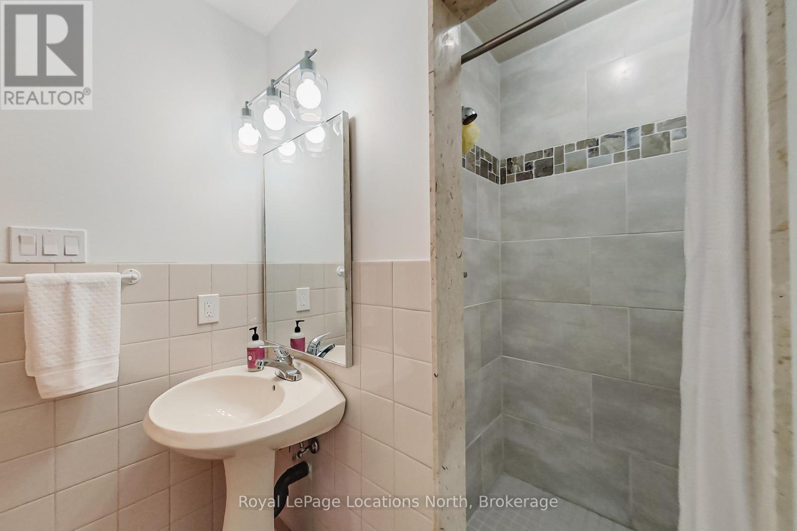 21 - 104 Kellie's Way, Blue Mountains, Ontario  L9Y 0L5 - Photo 24 - X12566144