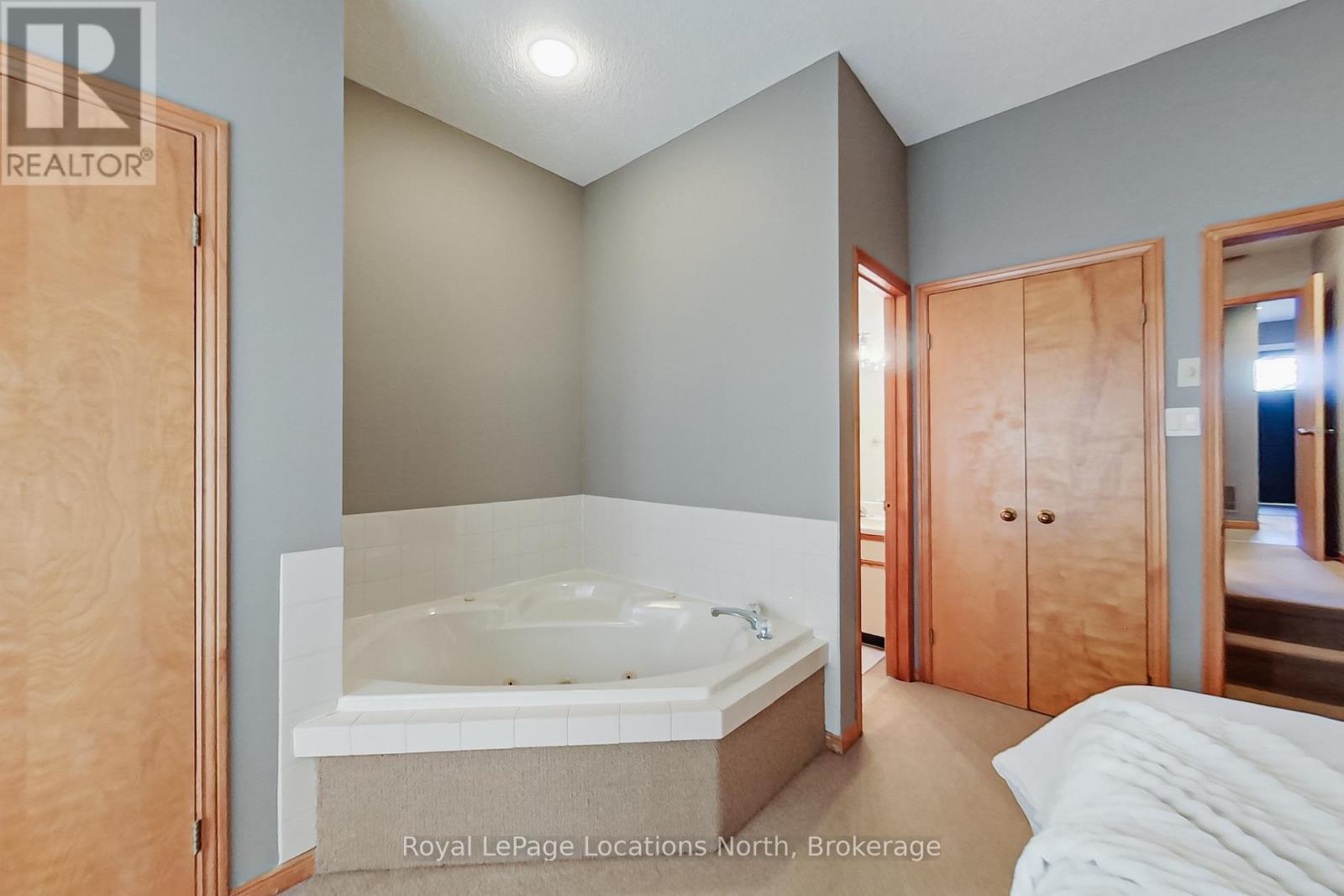 21 - 104 Kellie's Way, Blue Mountains, Ontario  L9Y 0L5 - Photo 9 - X12566144